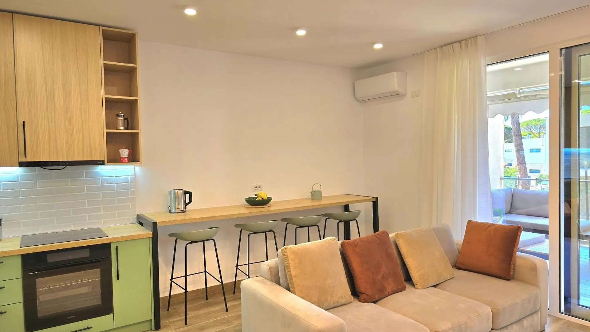 Sandy Beach Apartment - 291 Durrës